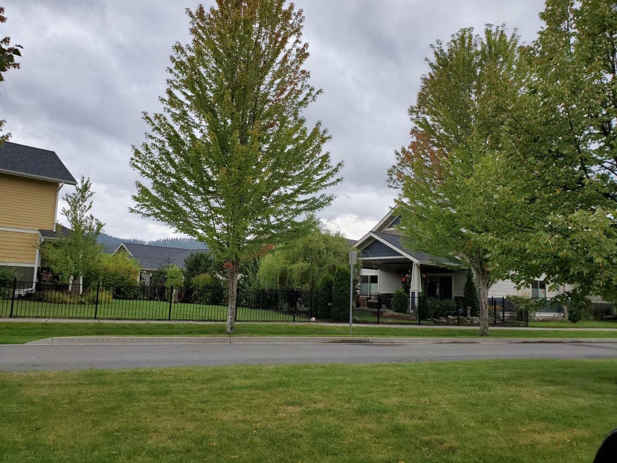 Huetter Lane Hotel Exterior photo